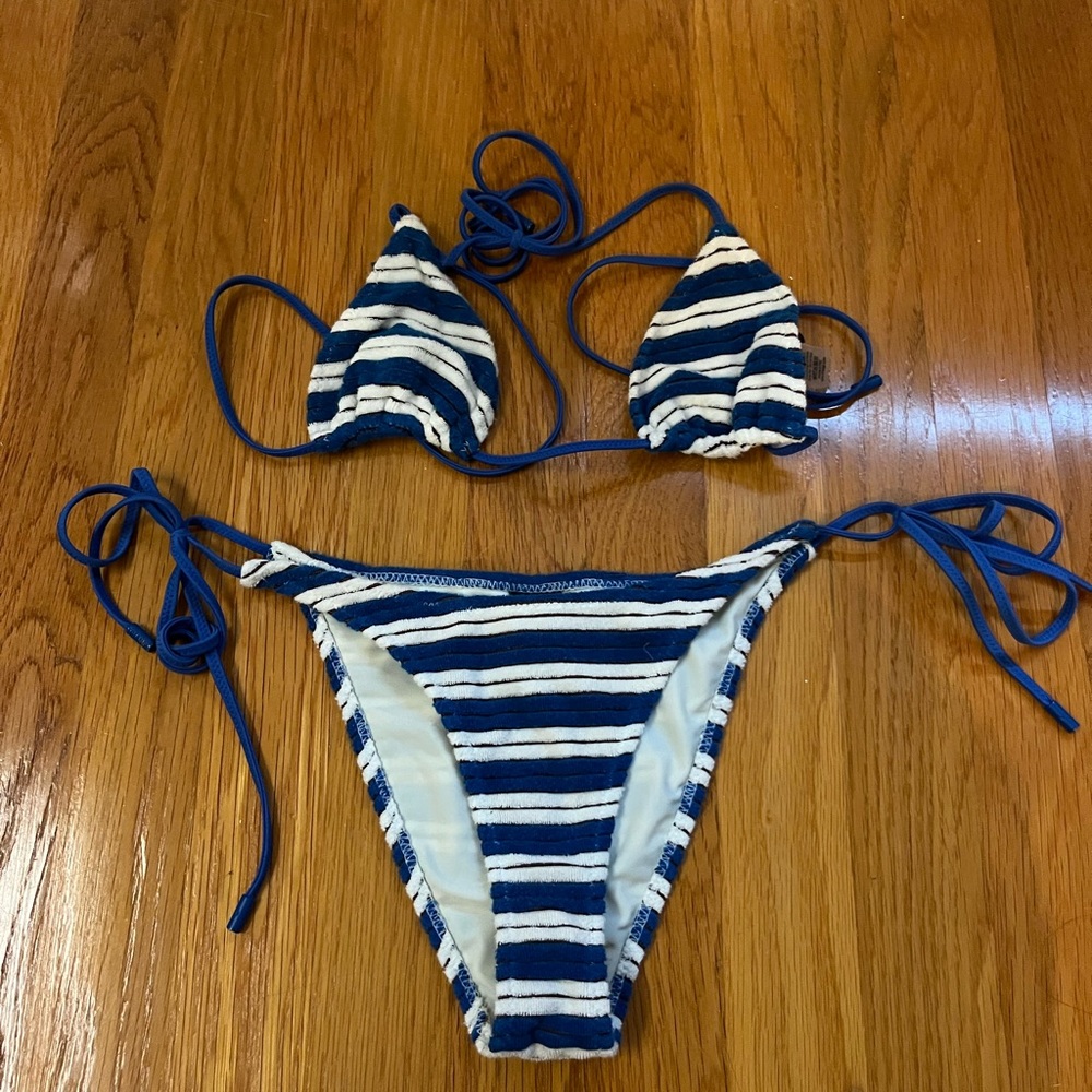 Triangl Swimwear Blue and White Bikini (barley worn)